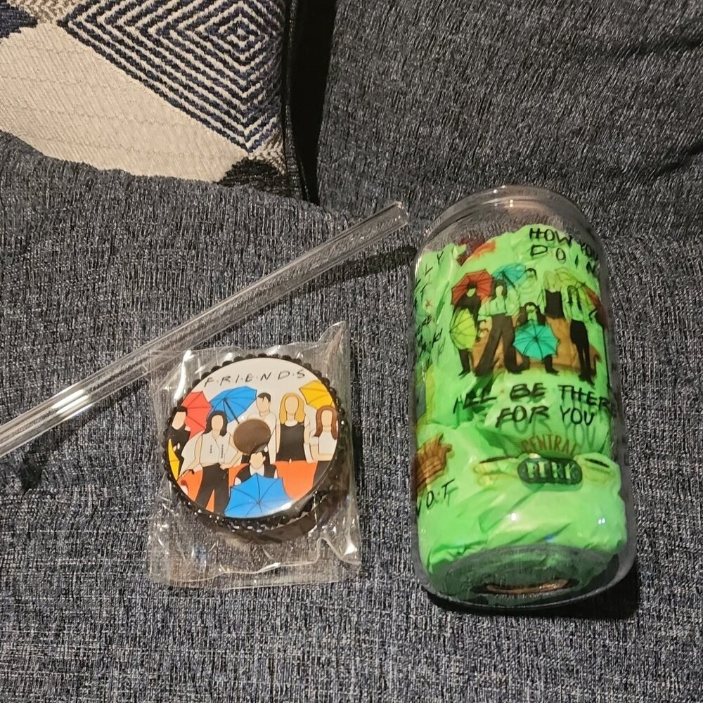 Friends coffee latte cup with bling lid and straw